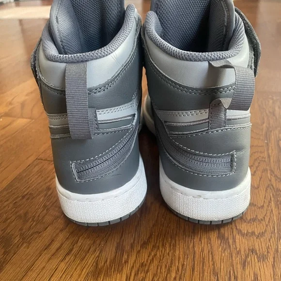 Jordan 1 - Picture 4 of 5